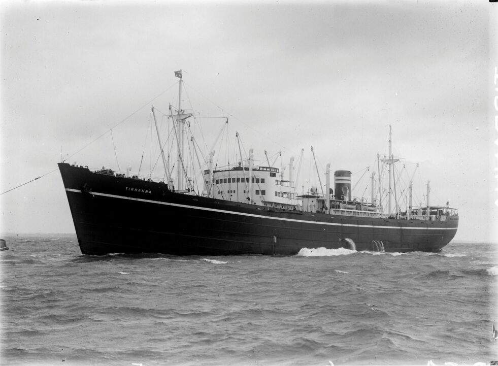 M/S Tirranna ble angrepet og kapret av tyske pirater den 10. juni 1940. FOTO: ALLAN C. GREEN. STATE LIBRARY VICTORIA