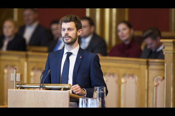 «Småpenger» skiller Rødt og regjeringa