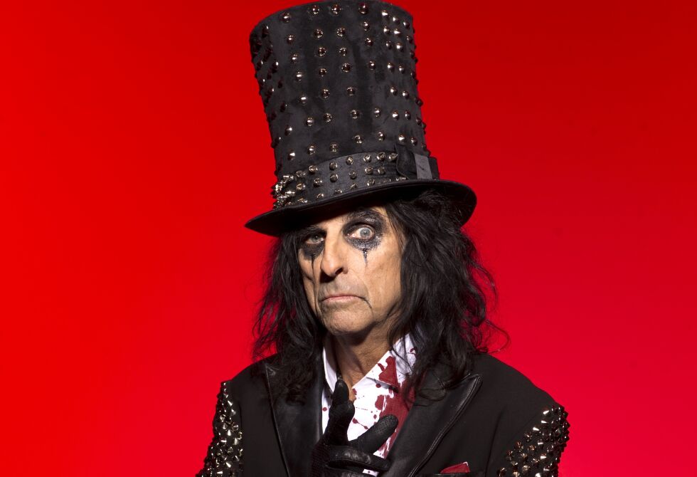 Alice Cooper holder koken, og kommer til Tromsø i juli neste år.
 Foto: Pressefoto