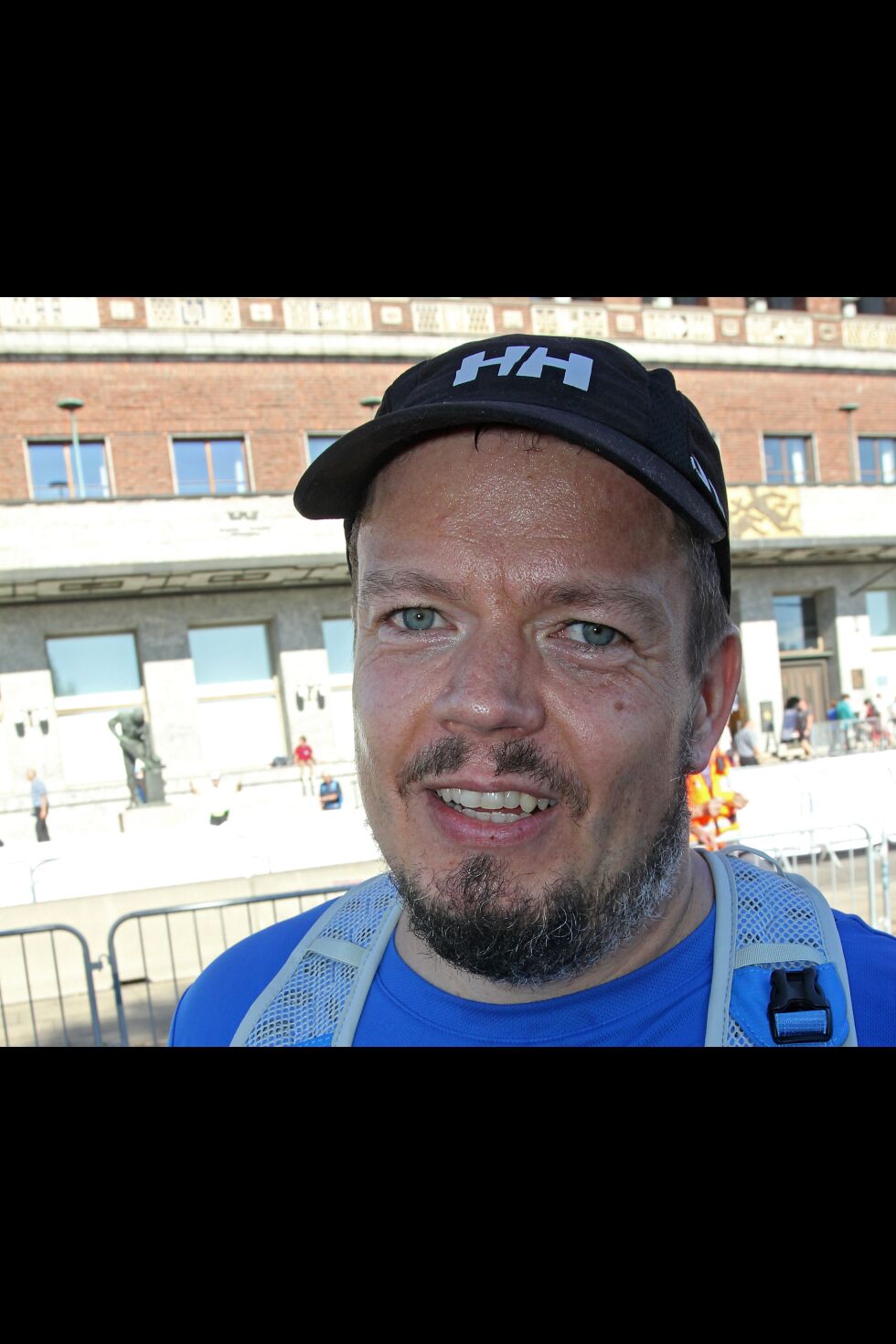 Svein Terjeson Bodi hadde all mulig grunn til å være fornøyd etter at han hadde fullført sitt tredje helmaraton på spinkelt treningsgrunnlag.
 Foto: Svein Halvor Moe