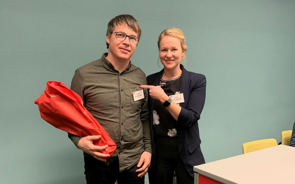 Cato Kristiansen topper Finnmark SV-lista til neste fylkestingsvalg. Ved siden av ham er fersk leder i det nyskilte Finnmark SV, Amy Brox Webber.
Foto: Finnmark SV