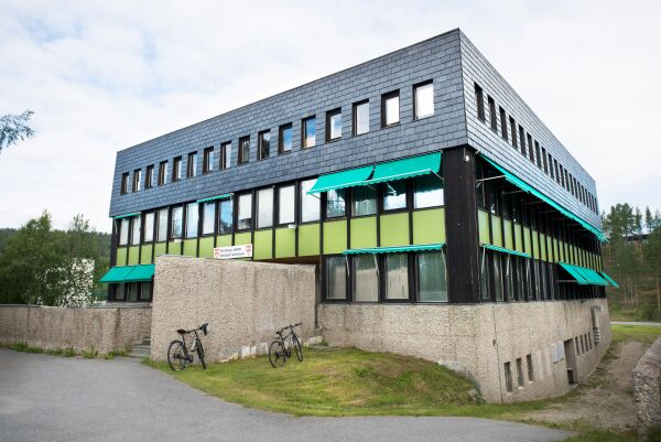 Nektet å betale barnas skoletilbud
