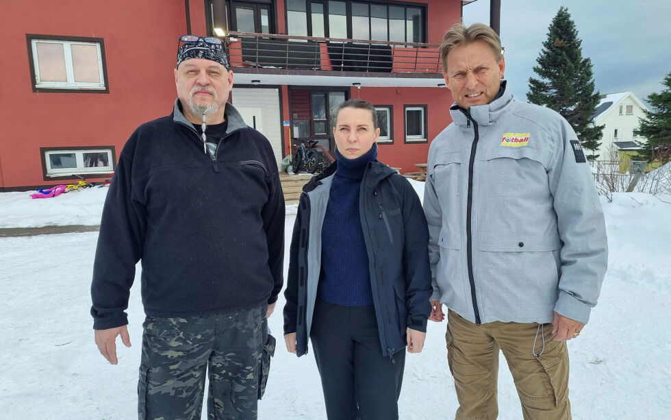 Kai Kristoffersen (fra venstre), Maria Losoa Pettersen og Rune Mikkelsen er svært skuffet over UDI sin avgjørelse om å si opp avtalen med Vadsø mottak.
 Foto: Torbjørn Ittelin