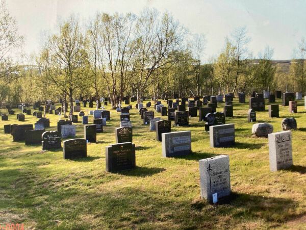 Kirkegården klargjøres for sommeren