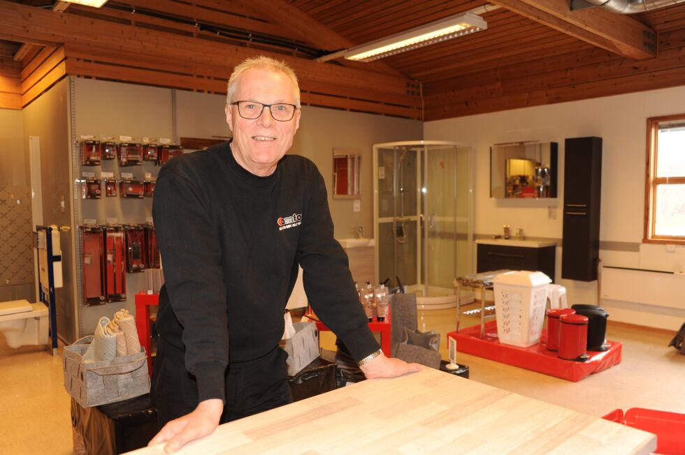 Leif Aage Mathisen bestyrer butikken i startfasen, men på sikt skal det ansettes lokalt.
 Foto: Birgitte Wisur Olsen