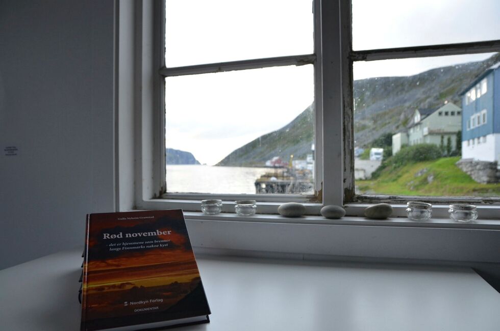 Bokens omslagsbilde er tatt i Kjøllefjord. Foto: Roger Albrigtsen
 Foto: Roger Albrigtsen