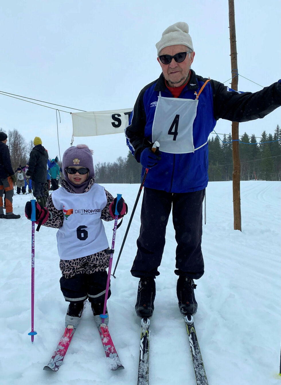 Snubbarennet samler delakere i alle aldre. Her er den yngste og den eldste i Snubbarennet 2023.
 Foto: Snubbarennet