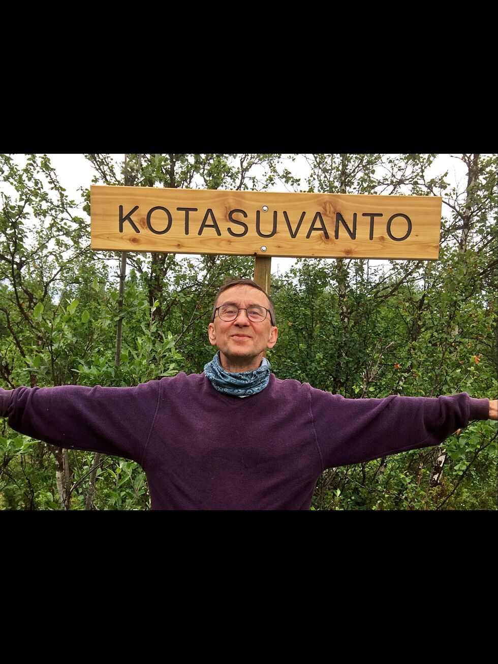 Børselvsamen Egil Utsi reagerer på de nye skiltene ved Børselva.
 Foto: Privat