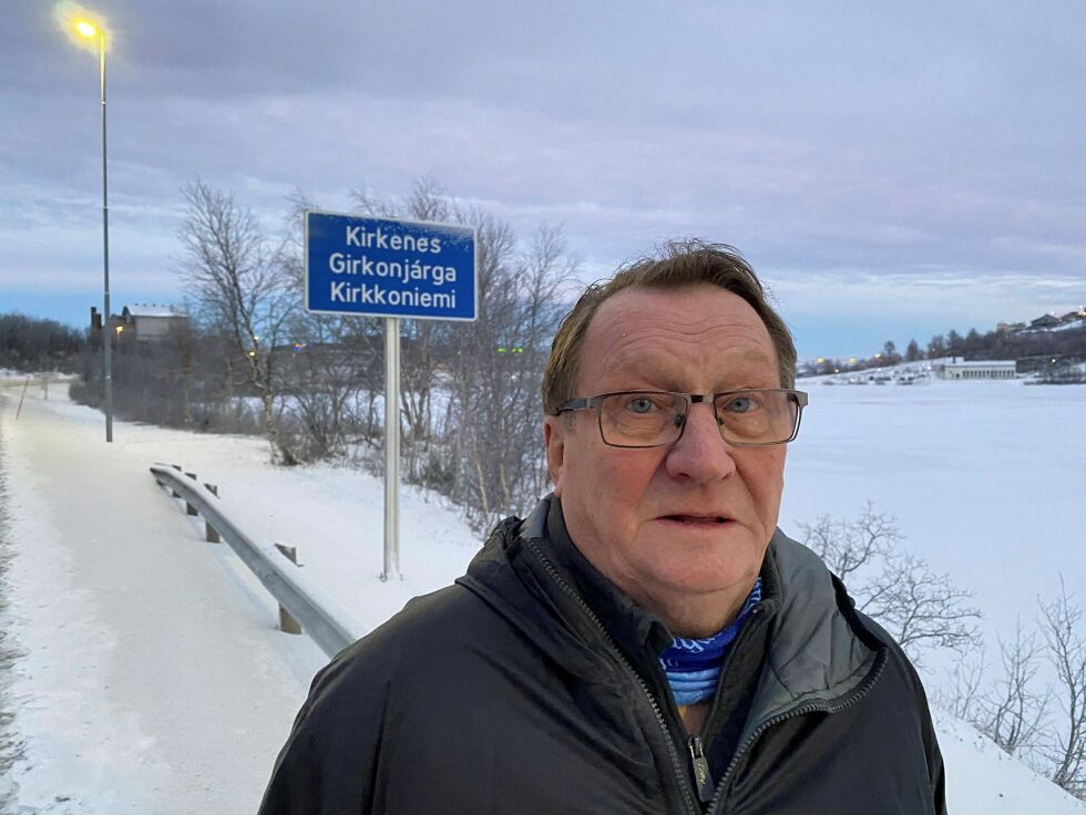 Sverre Østerbøl er klar på at det samiske navnet på Kirkenes burde vært skrevet med-k-, Kirkonjárga, fordi det er slik det uttales i Varanger. Foto: Hallgeir Henriksen
 Foto: Hallgeir Henriksen