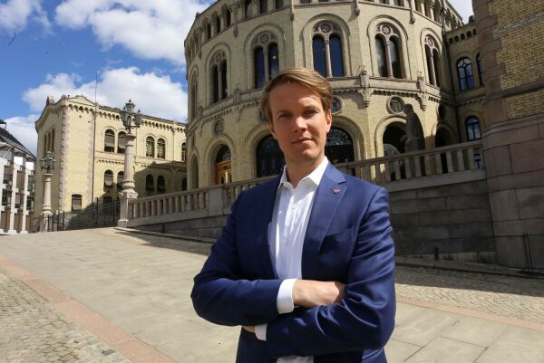 Bedre svømmeopplæring i hele landet
