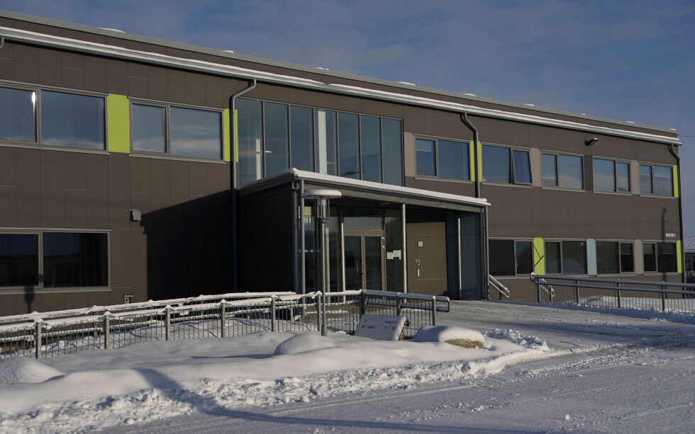 I dag leier Samisk språksenter en del av hybelbygget, og seks hybler er omgjort til kontorlokaler. Kommunen disponerer 25 hybler til elever.
 Foto: Sara Olaussen Stensvold