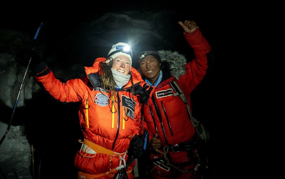 Kristin Harila hedrer sin avdøde klatrepartner Tenjin «Lama» Sherpa med å kalle opp sin nye stiftelse med hans navn – Lama Sherpa Foundation. Nå er Harila startet på en ekspedisjon til Sydpolen for å markere starten på stiftelsen.
 Foto: Field Productions