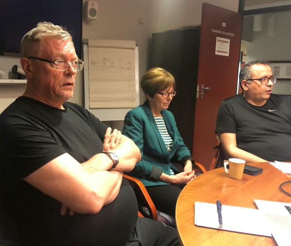 Direktøren mener kritikk av smittevernet i Karasjok er uberettiget