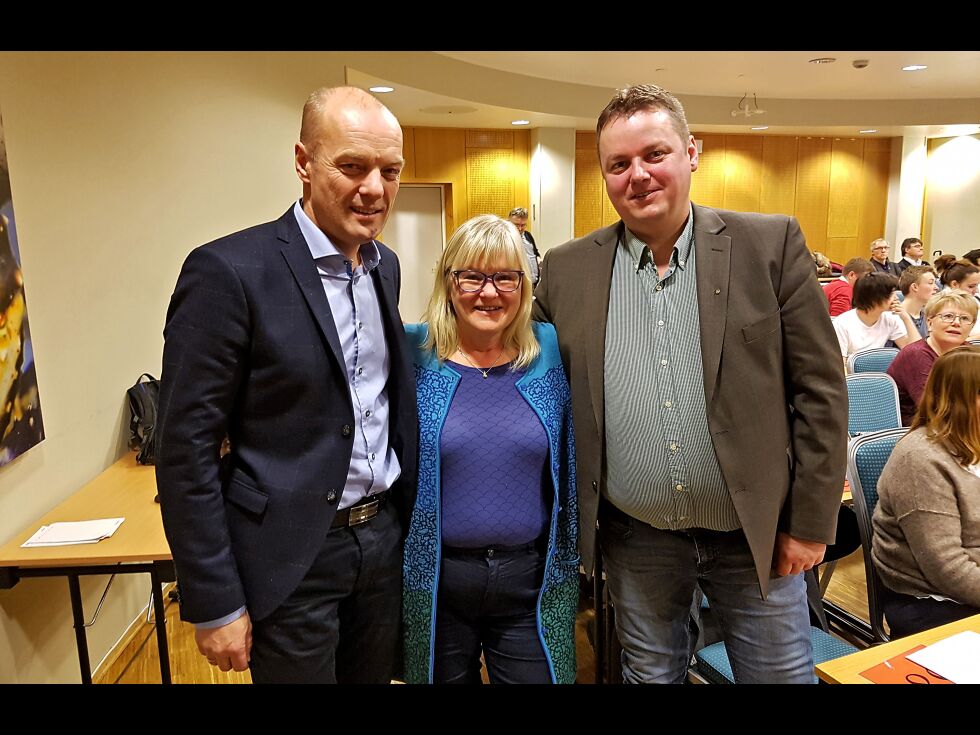 Steinar Karlstrøm, Ingalill Olsen og Runar Sjåstad.