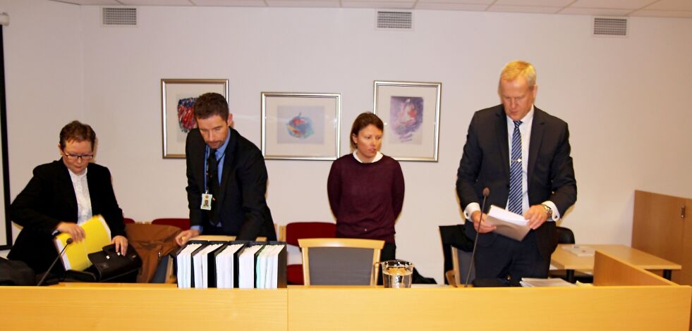 Det er satt av fire dager til behandlingen av drapssaken. Fra venstre bistandsadvokat Edel Hennie Olsen, etterforskningsleder Steffen Andreassen, politiadvokat Ylva H. Kvikstad og førstestatsadvokat Lars Fause som er aktor i saken.
 Foto: Torbjørn Ittelin