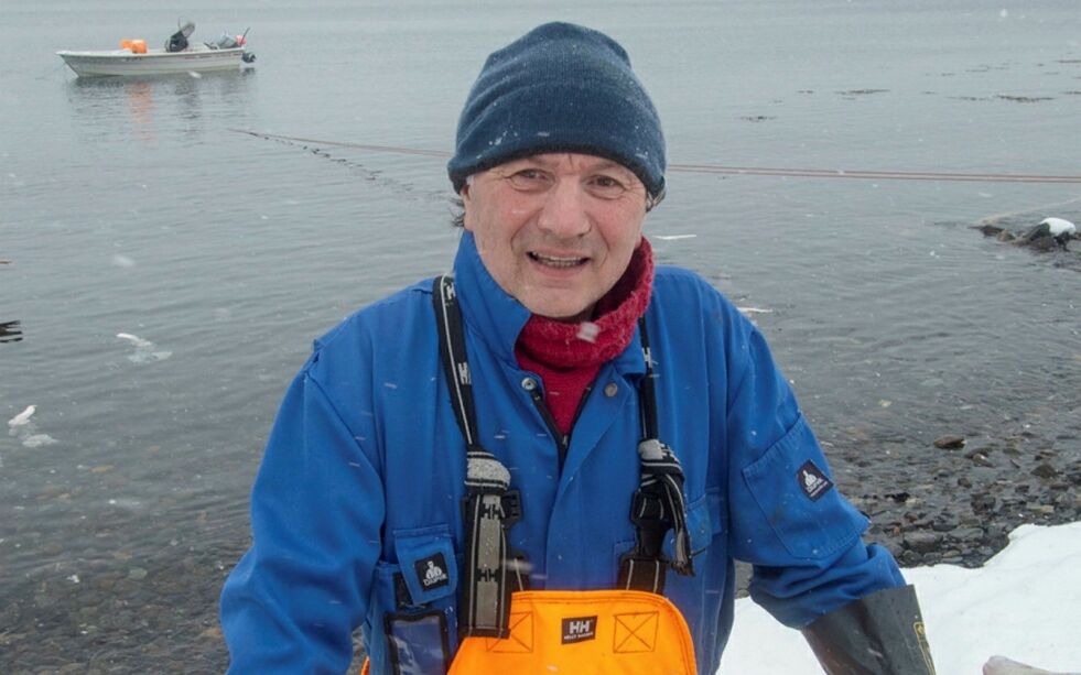 Odd Harald Olsen i Frakkfjord reagerer på påstanden om at avveiningen, i favør av lakseoppdrett, også ivaretar sjøsamiske interesser.
– Det er bare noe de sier! Det er bare tull, fnyser den sjøsamiske fiskeren. Foto: Privat