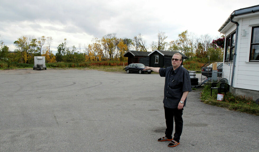 Området sør for Varangerkroa er stridens kjerne i saken. 
– Det har vært en langvarig og slitsom kamp, og vi er veldig glad for dommen som nå er kommet, sier Jan Roger Opdahl.
 Foto: Torbjørn Ittelin