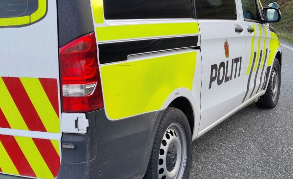 «Måkka deg inn i murveggen»