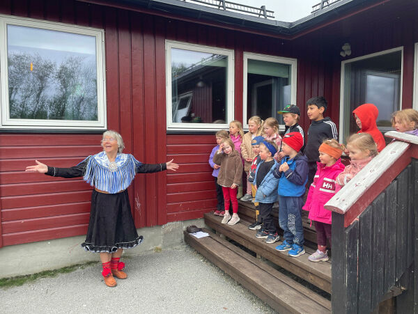 Disket opp med den 9. årstiden for nabobesøk