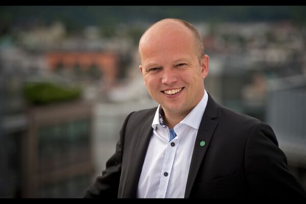 Senterpartiet vil la folket bestemme!