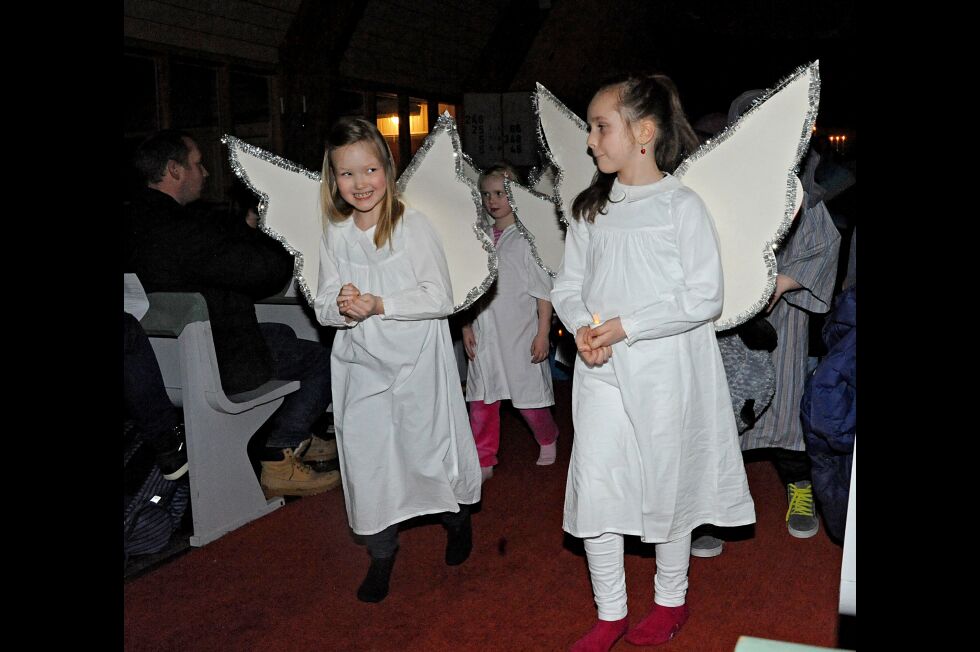 Barna koste seg under sin fremføring av juleevangeliet.
 Foto: Hannah Persen
