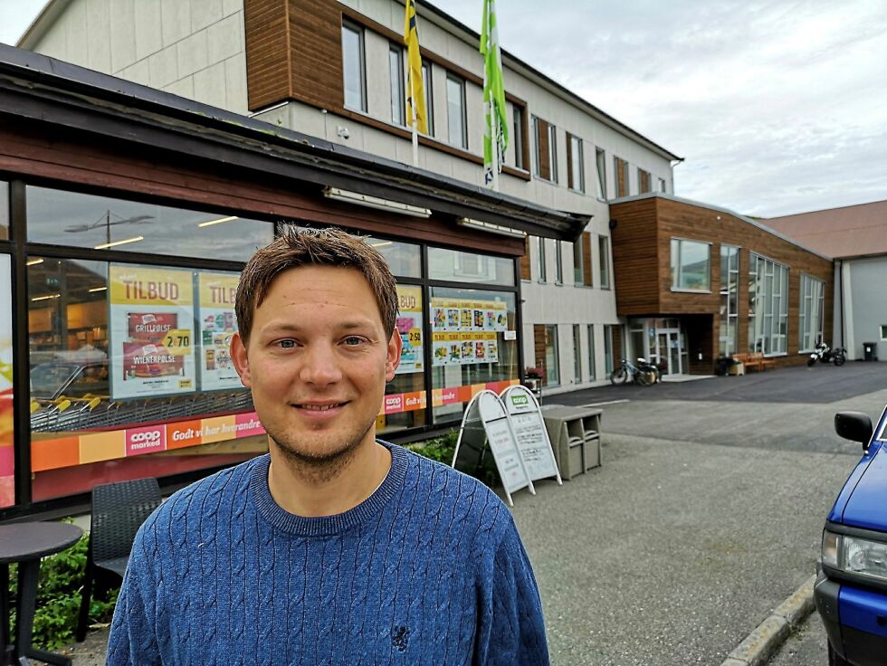 Ordfører Sigurd Kvammen Rafaelsen fikk resten av formannskapet i Lebesby med på en kraftig protest mot kutt i LOSA-tilbudet.
 Foto: Erik Brenli
