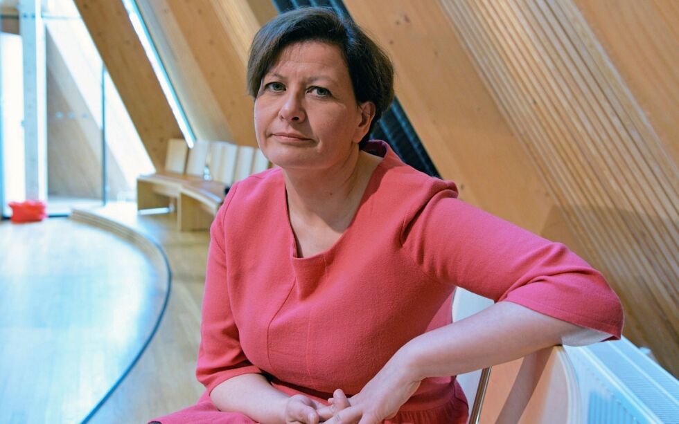 Tana-ordfører Helga Pedersen (Ap), her under et besøk på Sametinget i fjor sommer. Foto: Steinar Solaas