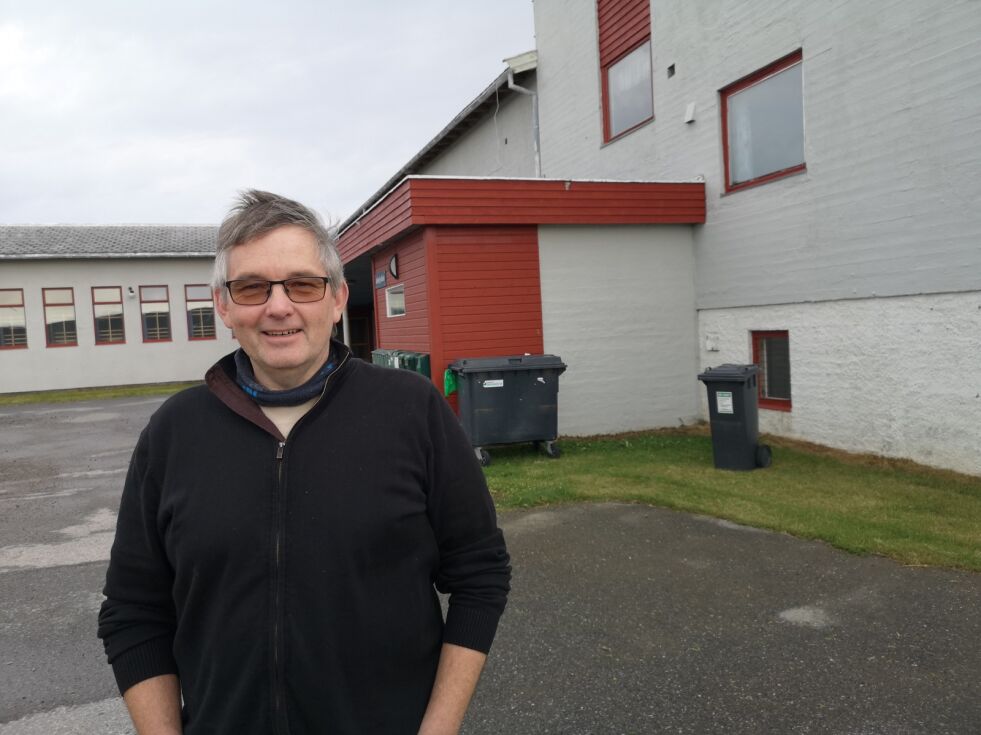 IKKE TRYGG: Johnny Myhre, ordførerkandidat for Senterpartiet i Lebesby, føler seg ikke trygg på at debatten om sammenslåing av kommuner er lagt død.
 Foto: Erik Brenli