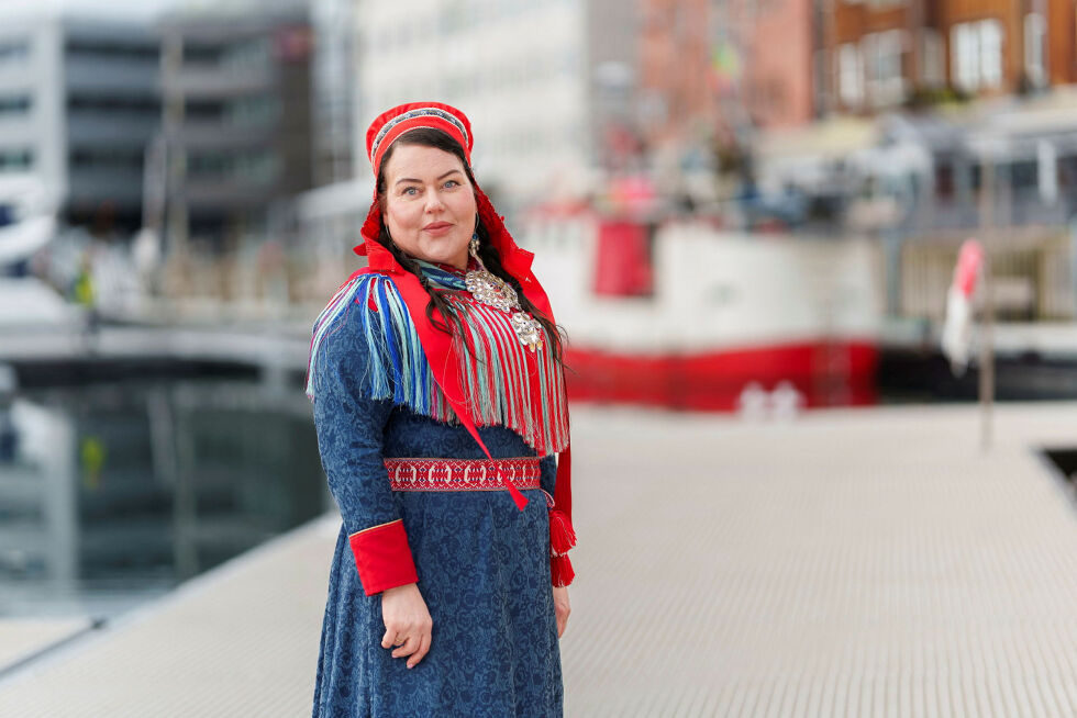 – Vi vet at mange samiske gründere står alene i oppstarten. Derfor er det viktig å bygge faglige nettverk og dele kunnskap mellom generasjoner, sier sametingspresident Silje Karine Muotka (NSR).
 Foto: Ørjan Marakatt Bertelsen