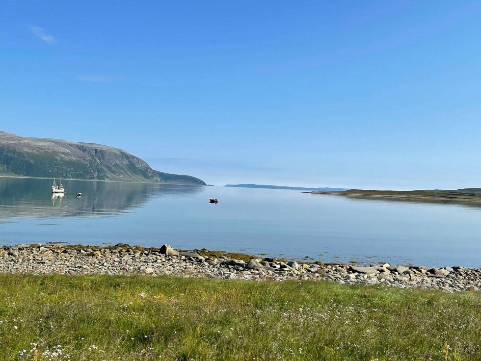 Lille Porsanger i strålende vær.
 Foto: Helge Ovanger