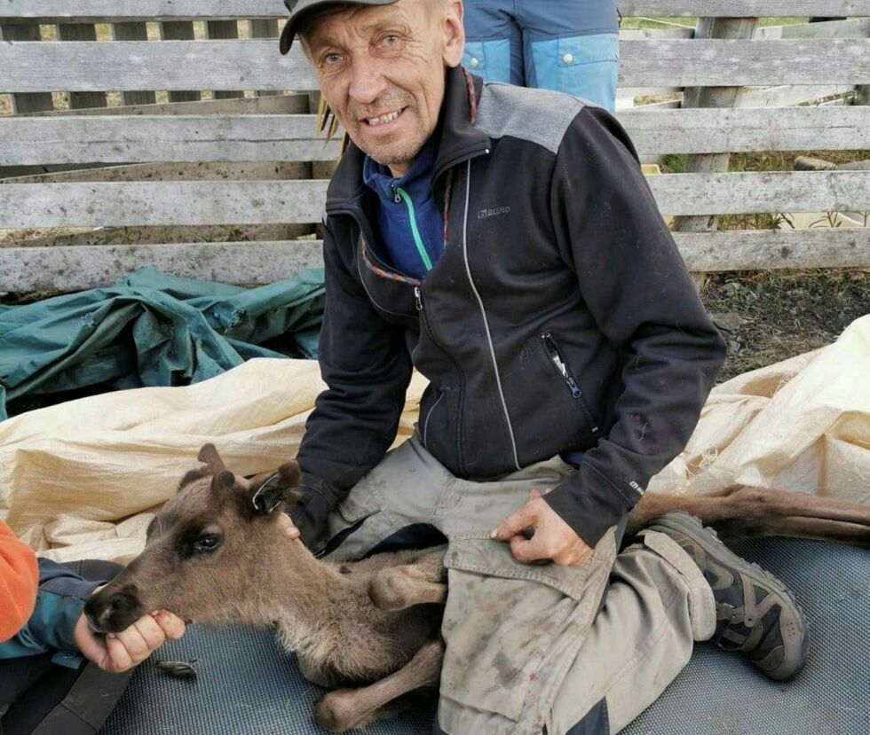 Anders Isak A. Oskal har drevet reindrift siden den gang det var vanlig ikke å bruke motorisert kjøretøy.
 Foto: Privat