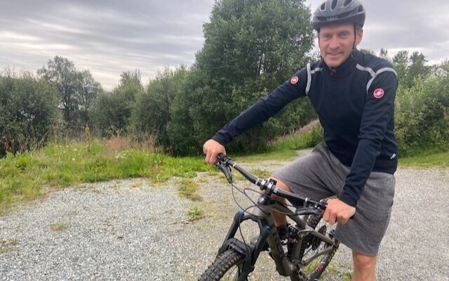 – Det blir sikkert bra! Det blir en stor opplevelse, svarer ex-kombinertløper Håvard Klemetsen fra Kautokeino, på spørsmålet om hva han kjenner på, før han stiller til start på Offroad Finnmark for aller første gang.
 Foto: Privat