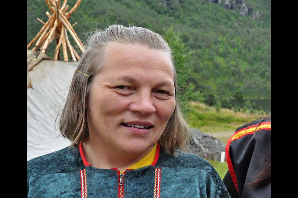 Karen Marie Eira Buljo fikk nylig ærespris fra WINHEC for arbeidet med å fremme tradisjonell samisk kunnskap. Hun er med i dannelsen av det nye Kautokeino natursenter, Meahcceguovddáš.
 Foto: Arkiv