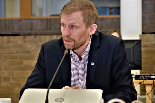 – Folkerett foran næringsliv