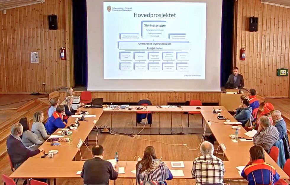 Fylkesmannen mener både dette politiske kollegiet samt kommuneadministrasjonen er handlingslammet slik situasjonen i Karasjok framstår nå.
 Foto: Stein Torger Svala