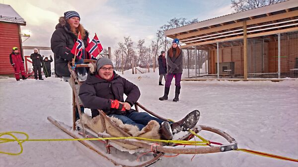 Åpnet ny hundegård