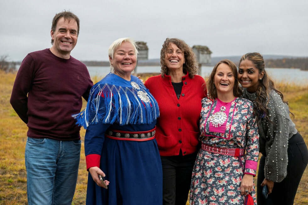 Dette er Grow Creative teamet for «ISFI & Netflix Writing Academy». Fra venstre: Netflix-direktør Benjamin Harris, filmkonsulent Liisa Holmberg, global utdanningssjef Lori Green, ISFI-direktør Anne Lajla Utsi og koordinator Ariska Mohanpersad.
 Foto: Andreas Ausland/Netflix/ISFI