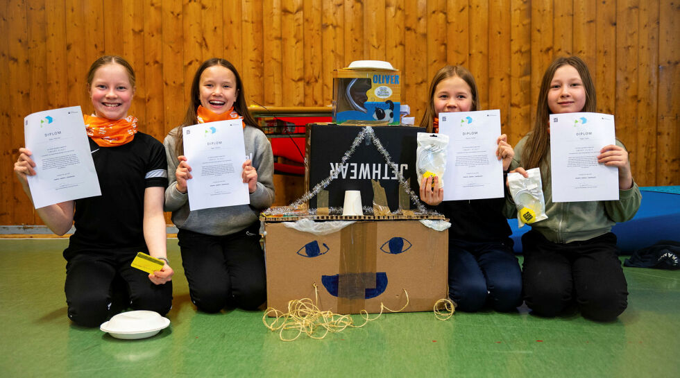 Juryen ble kjempeimponert av måten de presenterte prosjektet sitt på.
 Foto: Karolina Ulfig