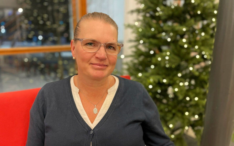 Ellen Birgitta fra Kokelv jobber som prosjektleder i Statens helsetilsyn. Hun leder arbeidet med en prosjektgruppe der de skal gjøre tilsynet rundt bruken av tvang og makt bedre. – I utgangspunktet skal man ikke drive med tvang overfor noen mennesker.
 Foto: Cecilie Ditløvsen