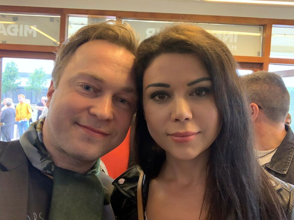 Stig Runar Andersen og hans ukrainske samboer, Natalia, er i løpende kontakt med Natalias familie som befinner seg i krigsområdene. – Det er ei grusom tid for hele det ukrainske folket, sier Stig Runar Andersen.
 Foto: Privat