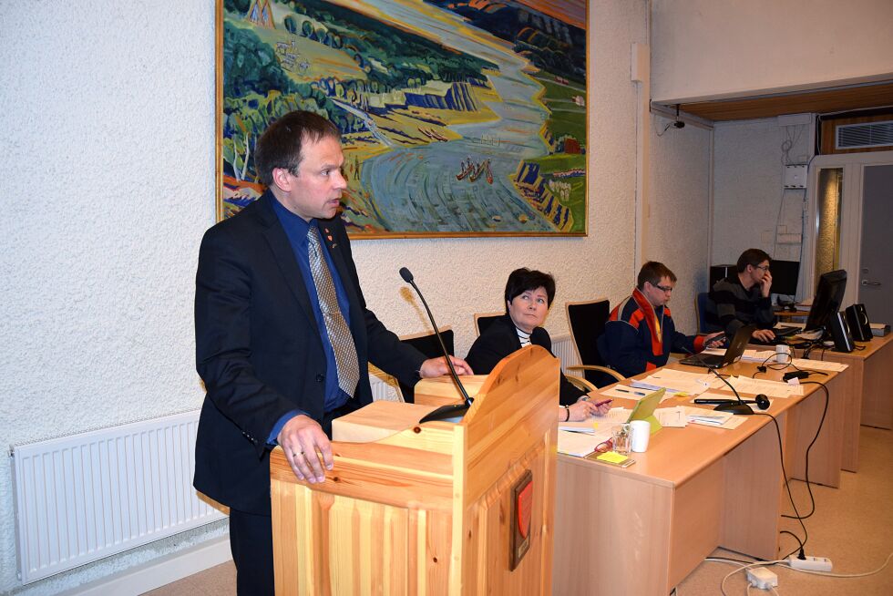 Ordfører Frank M. Ingilæ avviser at helsetjenesten er uforsvarlig i kommunen.
 Foto: Tom Hardy