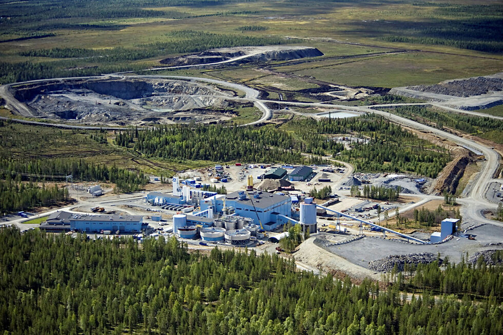 Lovutvalget vil ha inn en endring i mineralloven om at det aktuelle reinbeitedistrikt i tillegg til erstatning som nevnt i reindriftsloven, skal ha del i nytteverdien av slik virksomhet. Her fra gullgruva Suurikuusikko utenfor Kittilä i Finland.
Foto: Ukjent