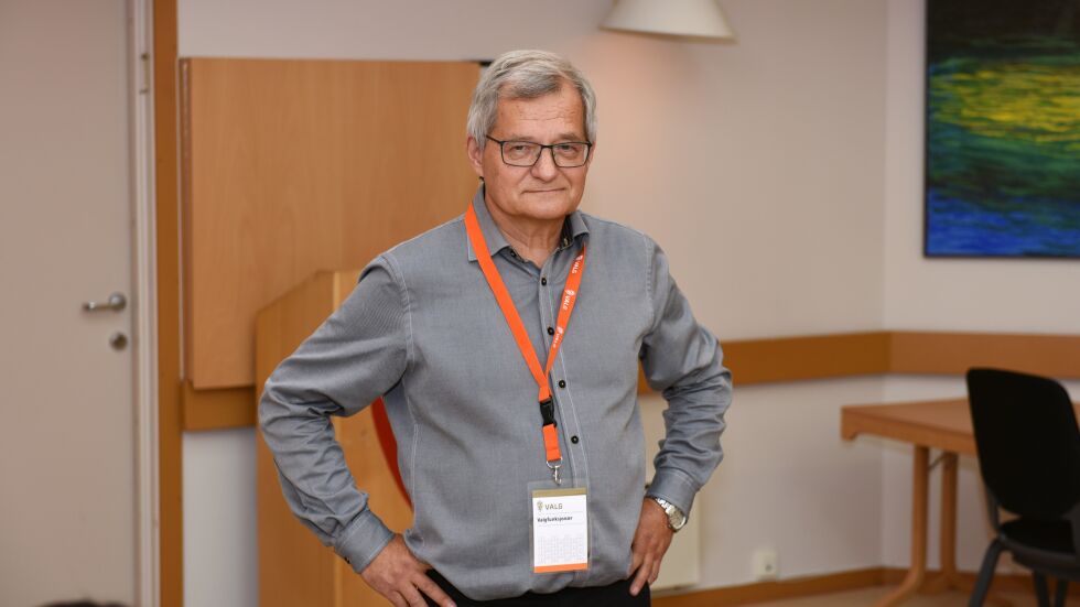 Leif Andersen har også i år full oversikt over avviklingen av valget i Porsanger.
 Foto: Marius Thorsen