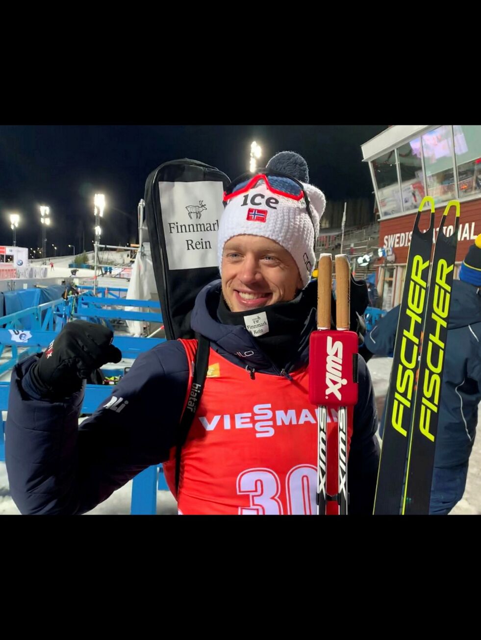 Skiskytter Tarjei Bø har fått en god sesongstart, med Finnmark Rein som partner.