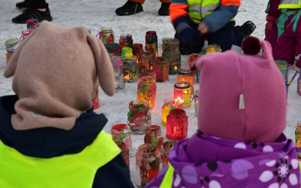 Barna som lyser opp mørketida