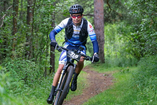 Stein skaper spenning