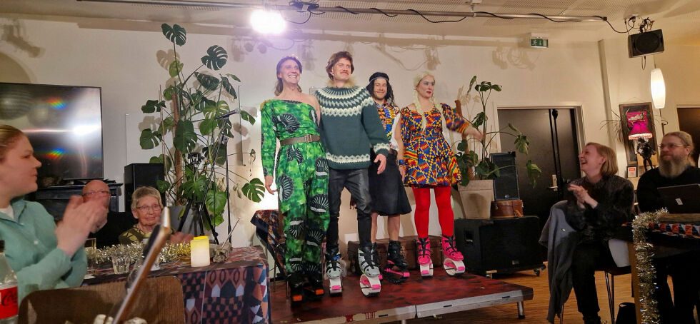 Skuespillerne fra venstre Håkon Vassvik, Eirik Willyson, Ivar Beddari og Hildur Kristinsdottir.
 Foto: Hill Haga