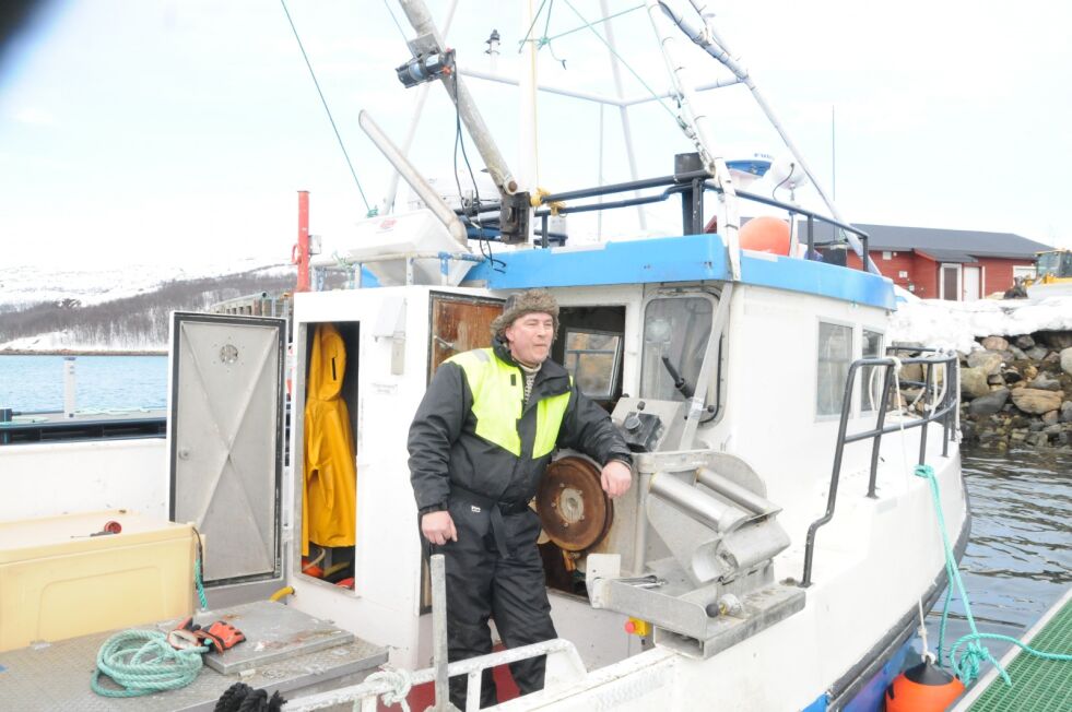 Fisker Bjørn Bye i Jarfjord er usikker på når han eventuelt kommer i gang med vårtorskefisket, men han håper i det lengste på at det ikke drøyer særlig lenger.
 Foto: Hallgeir Henriksen