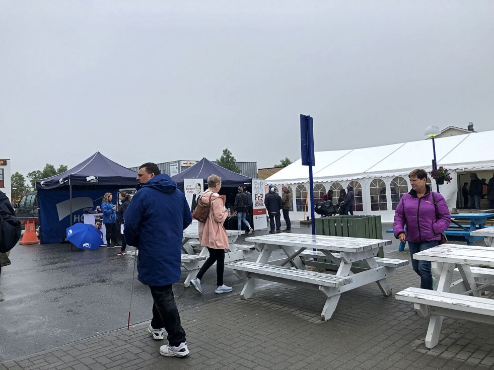 Det var vått og koselig under Glad Lakselv-dagene.
 Foto: Hannah Persen