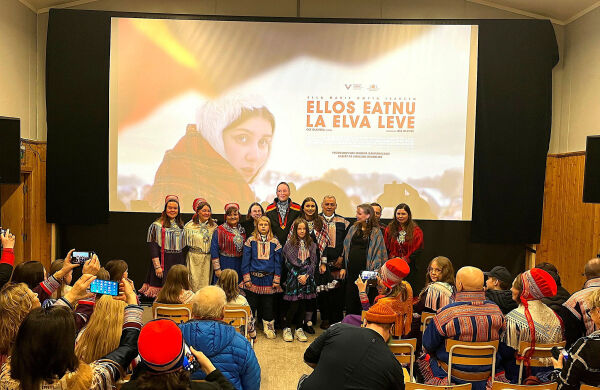 «La elva leve» – en «narrata refero»